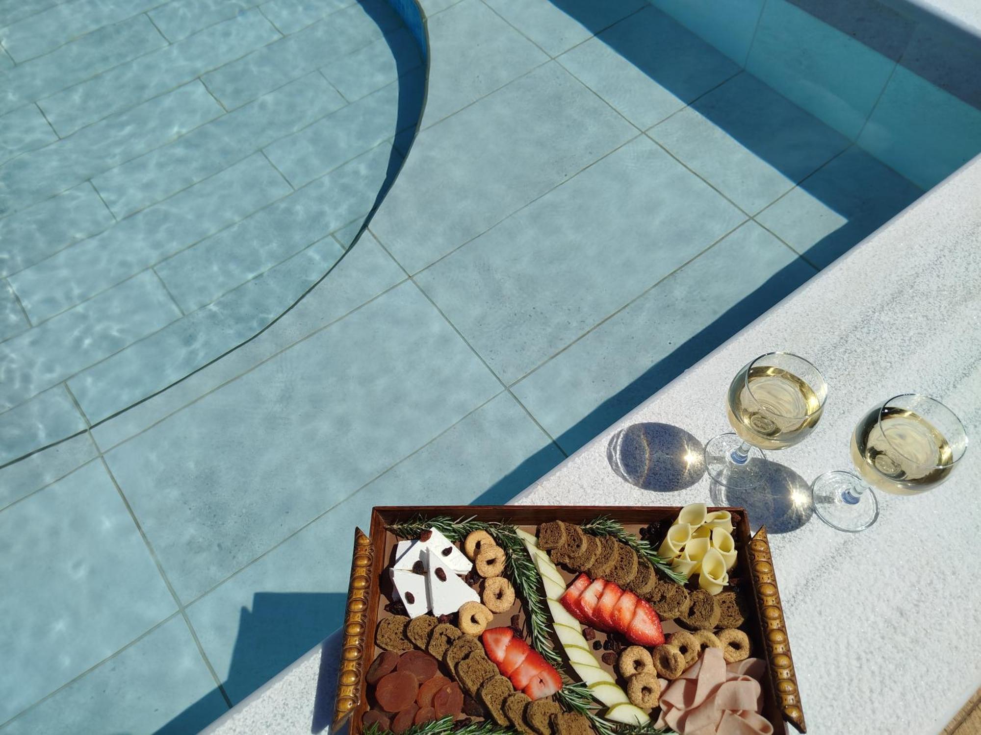 Alexena Apartments 圣加利尼 外观 照片