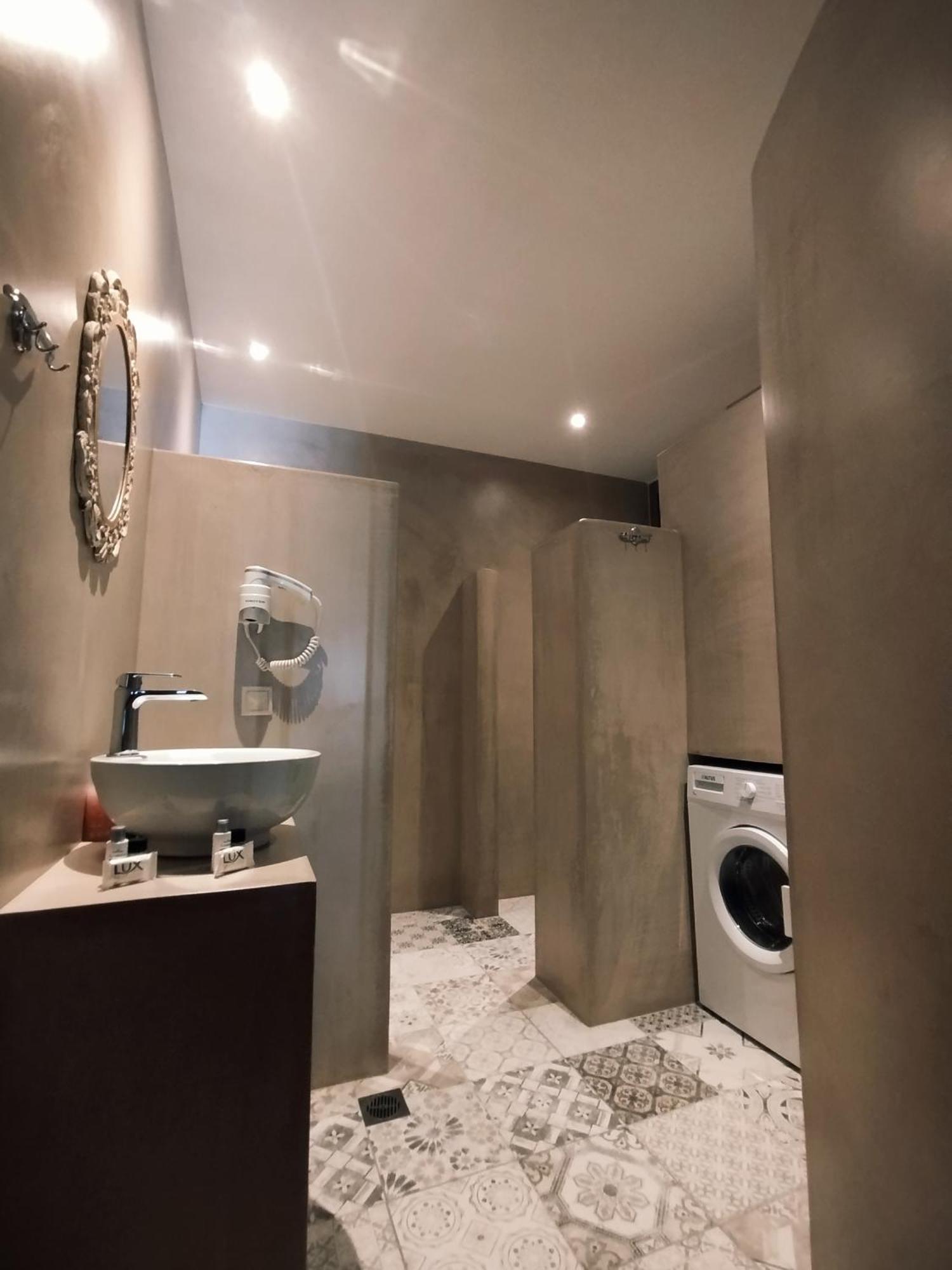 Alexena Apartments 圣加利尼 外观 照片