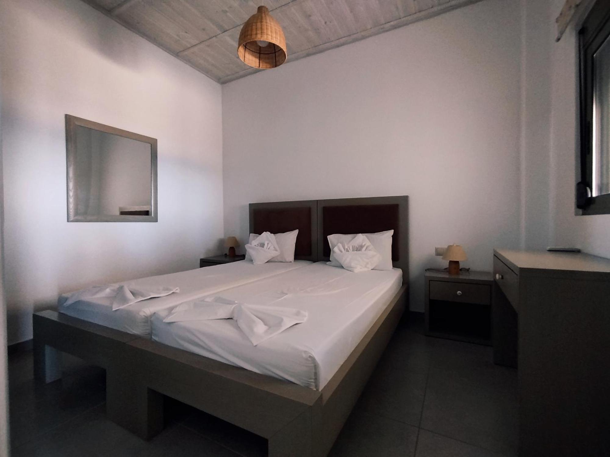 Alexena Apartments 圣加利尼 外观 照片