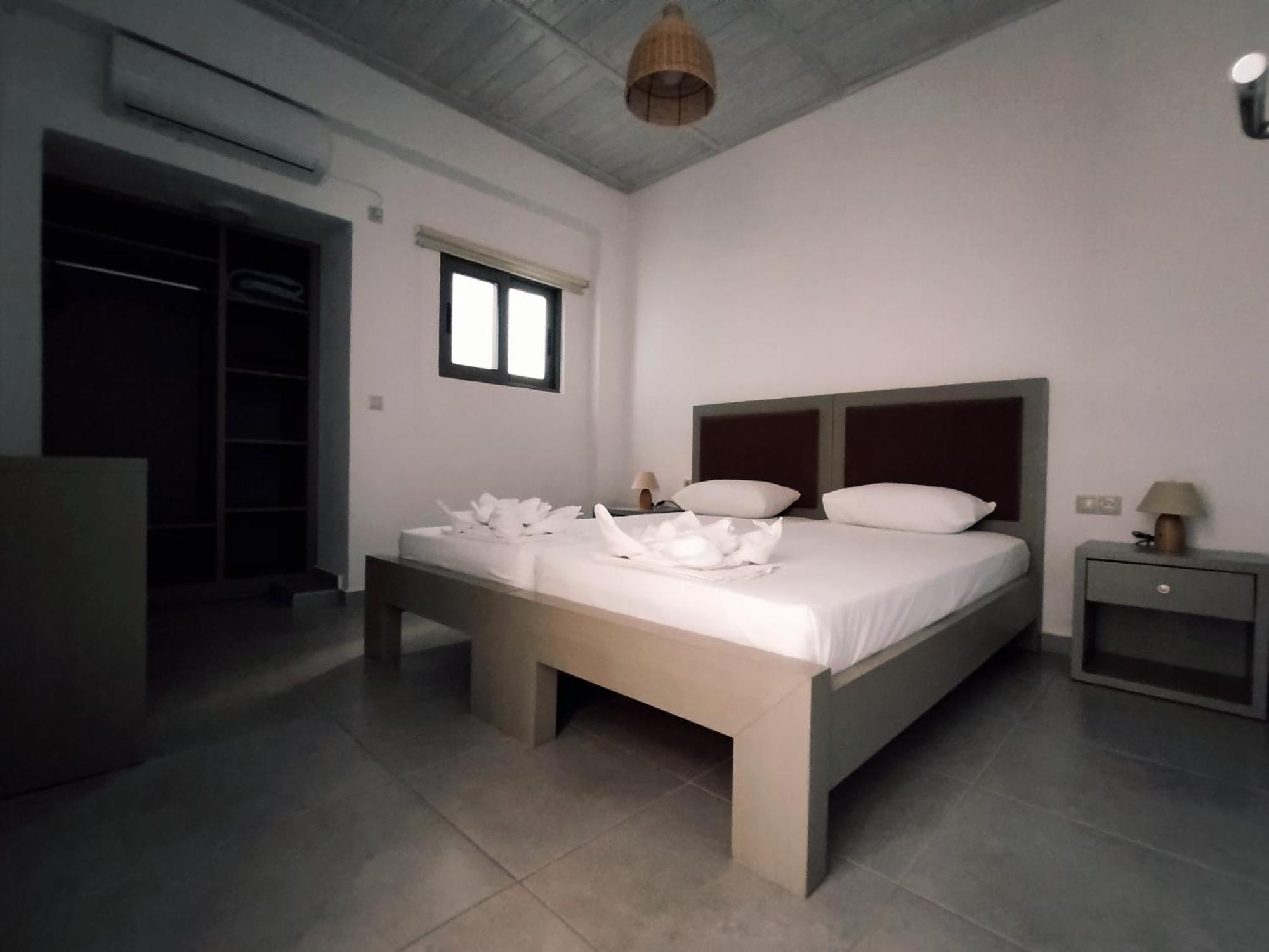 Alexena Apartments 圣加利尼 外观 照片