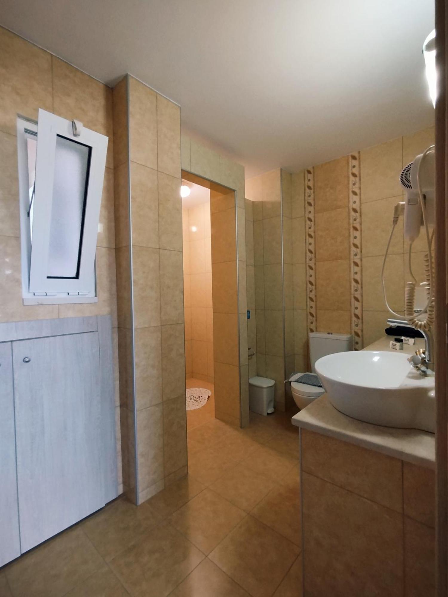 Alexena Apartments 圣加利尼 外观 照片